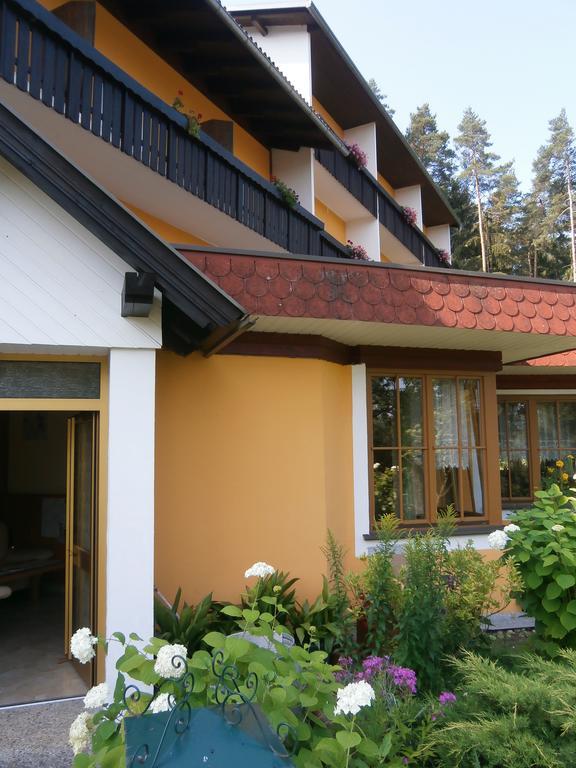 Ferienpension Garni Hubert Rigelnik Sankt Kanzian am Klopeiner See Exteriör bild